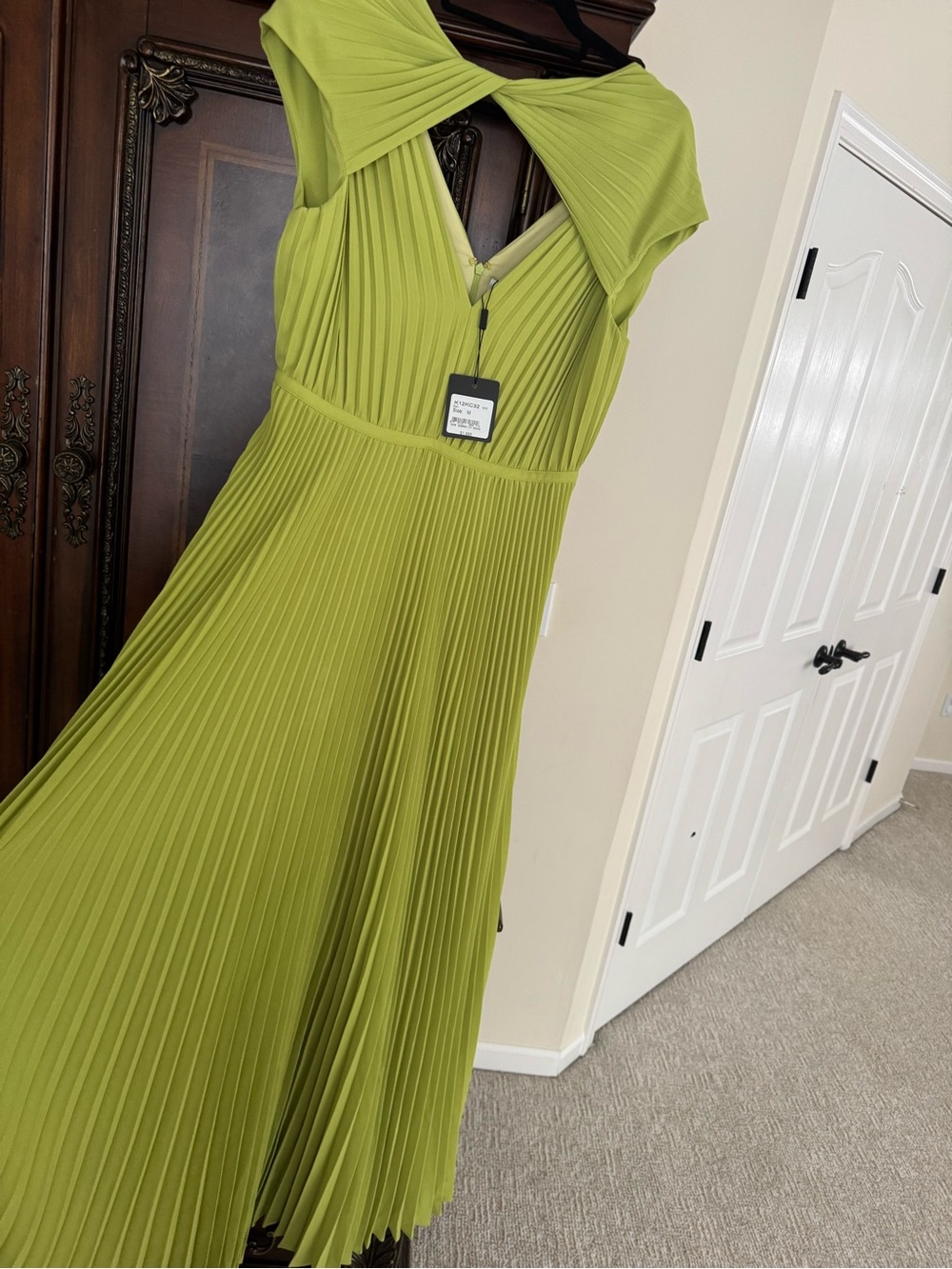 St. John Lime Green Pleated Sleeveless Maxi Dress